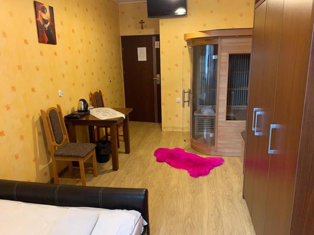 Хостелы Hostel mPark Myslowice Мысловице-10